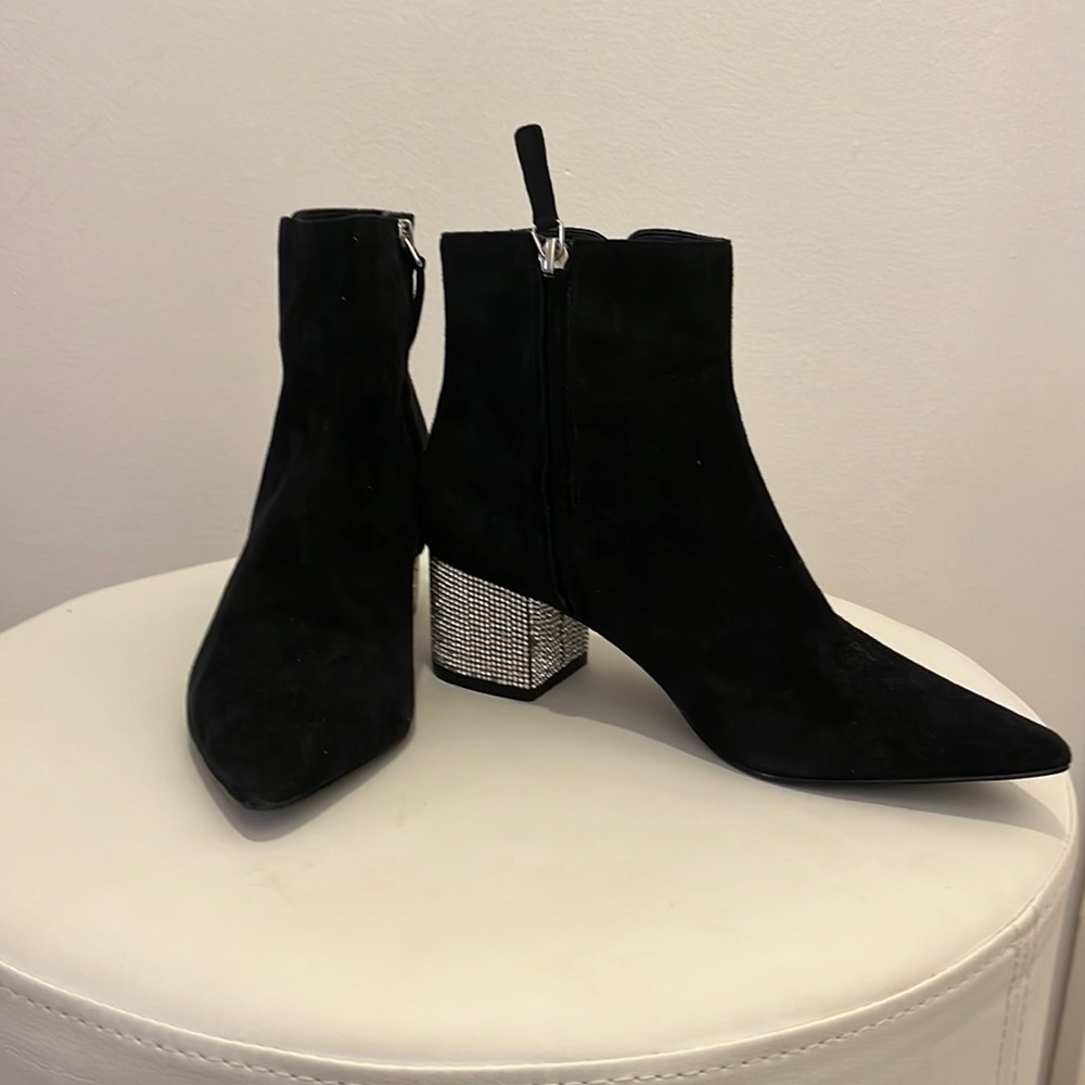 Nine West bootie